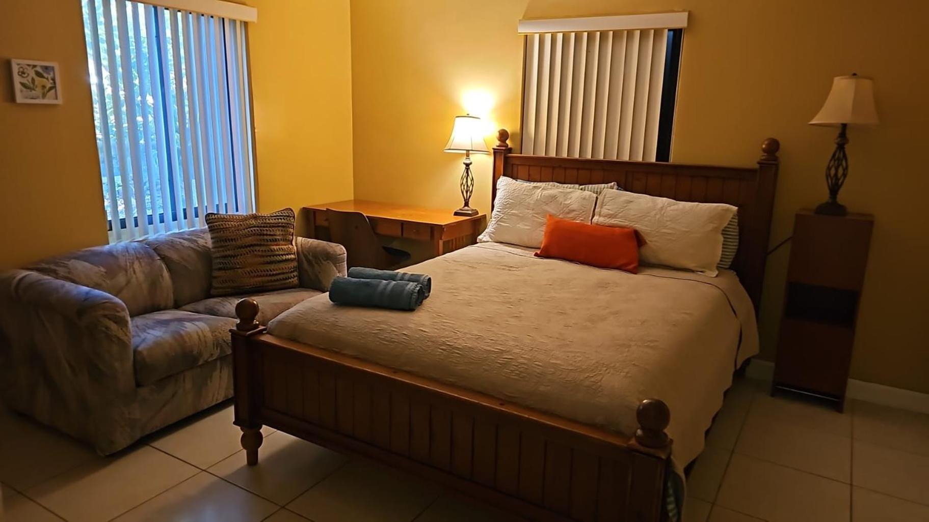 מיאמי ספרינגס Royal Poinciana Stay מראה חיצוני תמונה