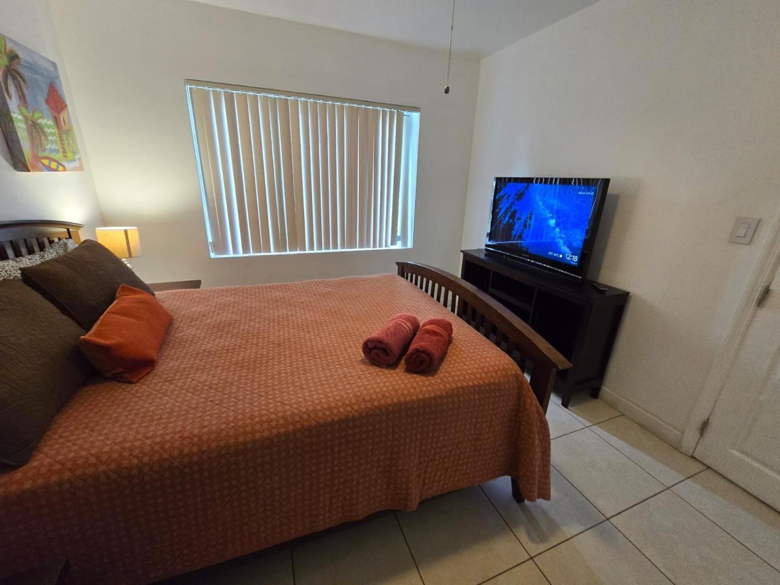 מיאמי ספרינגס Royal Poinciana Stay מראה חיצוני תמונה