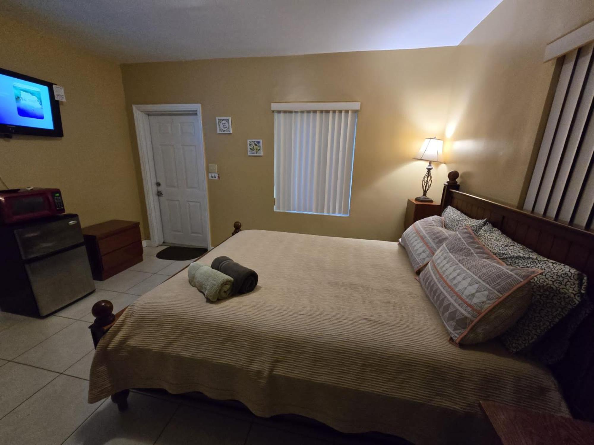 מיאמי ספרינגס Royal Poinciana Stay מראה חיצוני תמונה