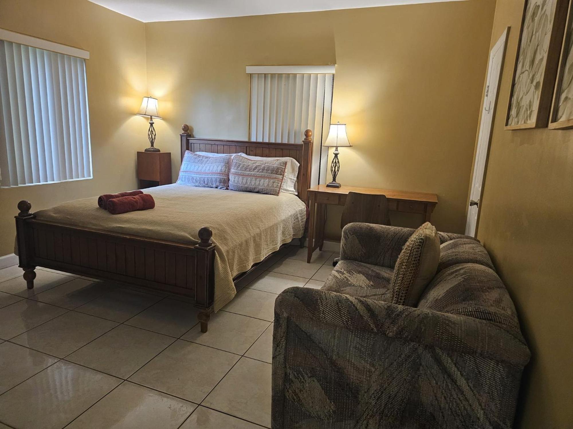 מיאמי ספרינגס Royal Poinciana Stay מראה חיצוני תמונה